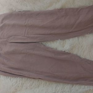 Celebrity pink pants move pink